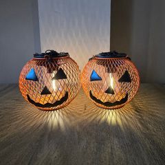 Solar pumpkin lights