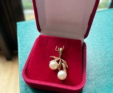 14K Gold Pearl Pendant