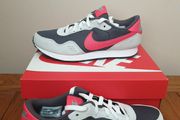 New Nike trainers size 3uk