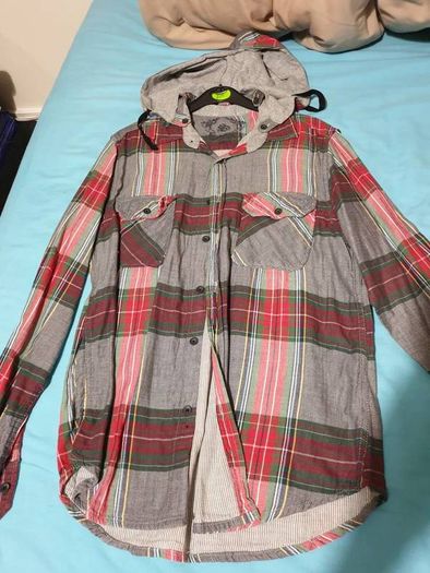 cedarwood state red grey green long sleeve shirt with hood