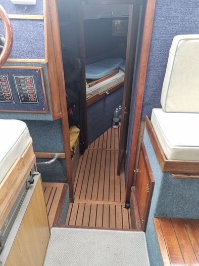 COX 27 Motorsailer