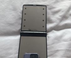compact mirror