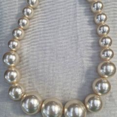 Gorgeous pearl necklace