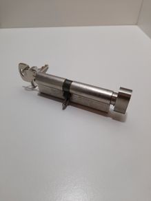yale thumb turn lock