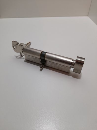 yale thumb turn lock