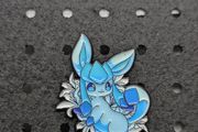 Glaceon enamel pin