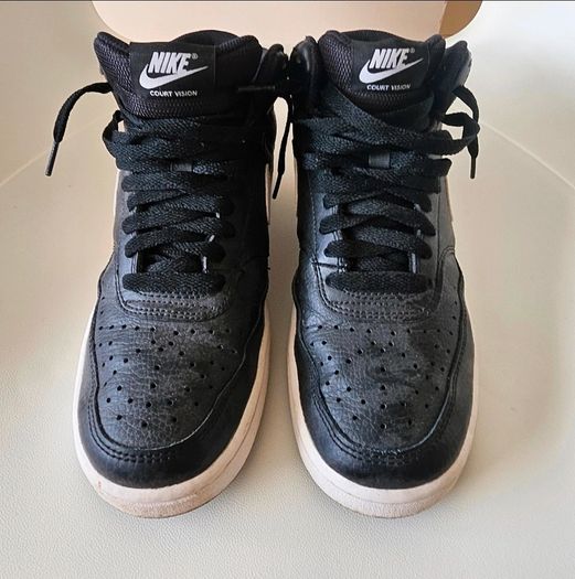 Nike Court Vision size 5