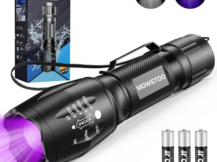 UV Torch LED Torch 2 in 1 Black Light with 4 Modes Waterproof 395nm UV Light Super Bright 500lm for Inspection Pet Urine Detecting Camping Including Accessories 3 AAA Batteries