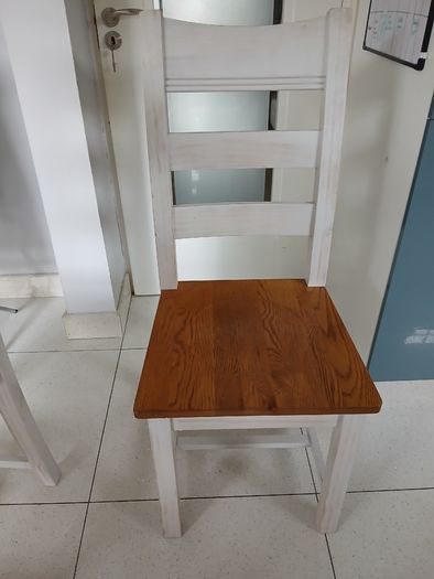 Dining chair