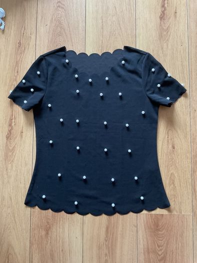 Beautiful Ladies Top Size M Brand New