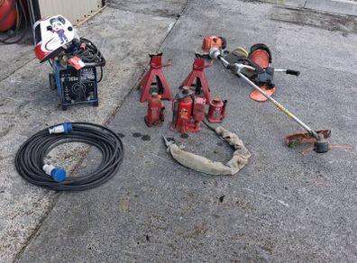 Welder, 20 ton air hydraulic jack, Still strimmer.