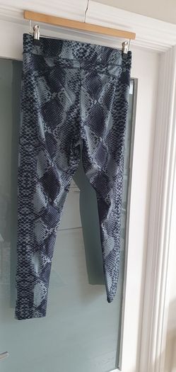 DUNNES Performance python print leggings Sz M (Fit 10-12UK)