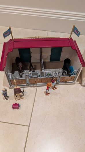 Schleich full set inc accessories
