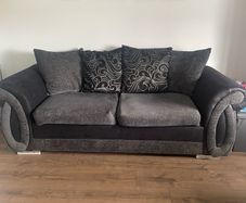 3 + 2 seater sofa suite
