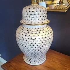Cookie jar