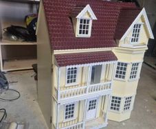 Large Doll House