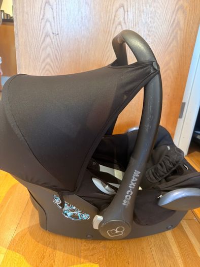 Maxi-Cosi CabrioFix CarSeat +NB insert + ISOFIX Base