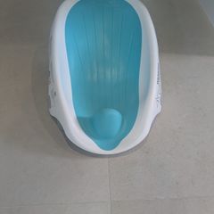 Baby bath insert
