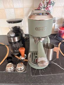 Sage Green De Longhi Espresso Maker + Caso Grinder Bundle