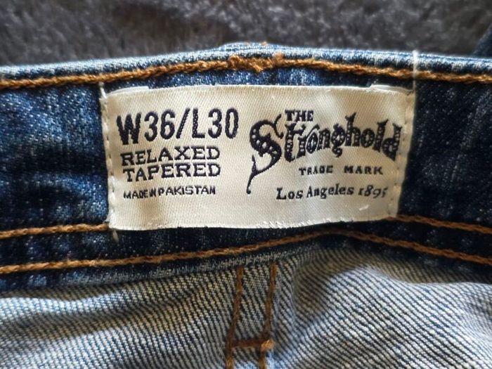 The Stronghold Selvedge Tapered Jeans Size 36, Leg 30
