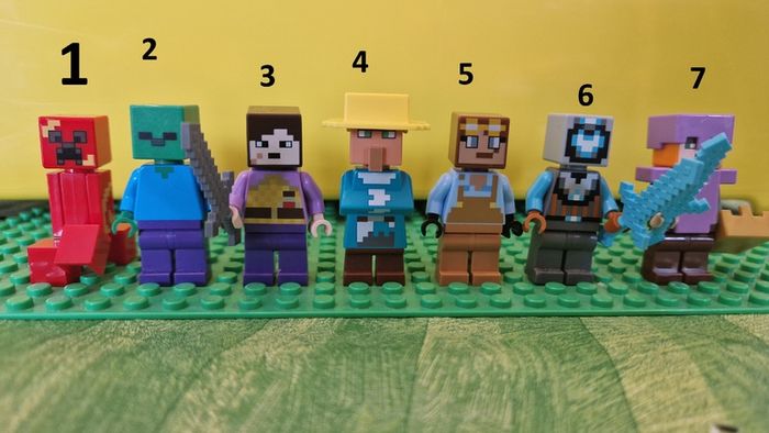 LEGO - various minifigs Minecraft / Marvel / Ninjago / Friends