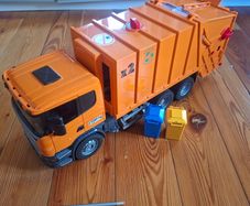 Bin Lorry / Garbage Truck 1.16