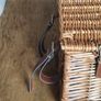 Vintage Style Wicker Picnic Basket (Insulated Interior For Hot Or Cold Food/Wine) Image 3