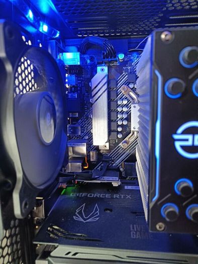 'PC Specialist' Gaming PC & AOC 27" Curved Monitor C27G2AE