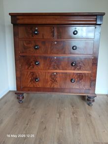 Scotch Chest