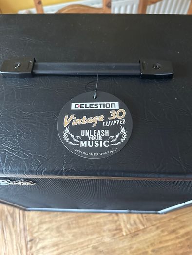 Harley Benton V30 G112 Cab