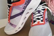 On Clouds Running shoes