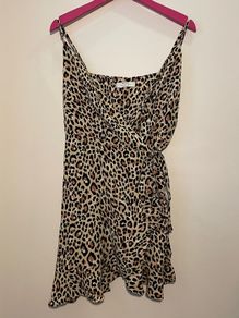 BERSHKA Leopard Frill Wrap Dress Size L!
