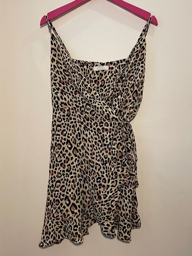 BERSHKA Leopard Frill Wrap Dress Size L!