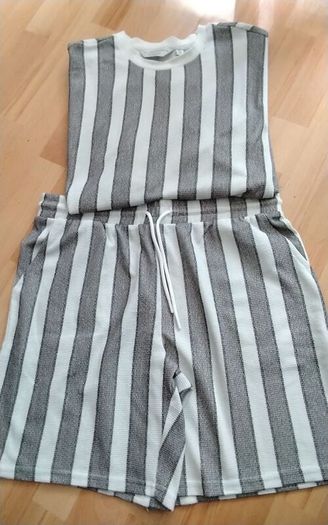 Men's T-Shirt and Shorts .. Size: XX-Large