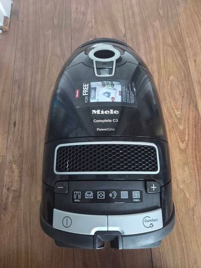 Miele c3 vacuum cleaner