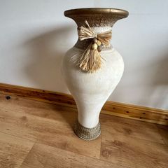 Tall vase / Display