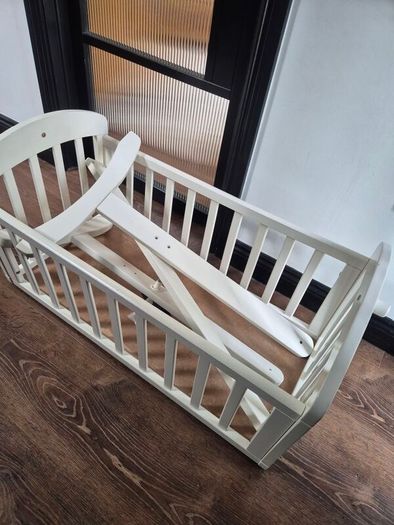 Mamas and Papas cradle