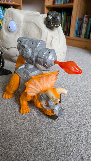 smashing dino Island