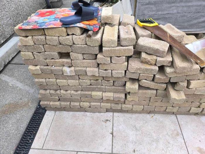 Road stone hunstown brick sill and heads open to offers