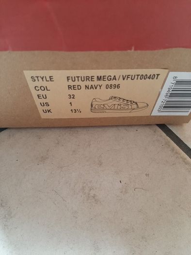 Boys levis trainers