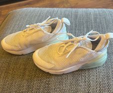 UK 12.5 Nike Air Max 270