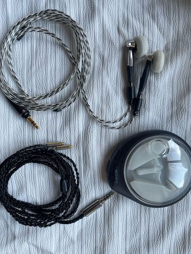 1995 Sony E888 flagship earbud