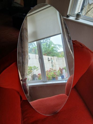 Wall mirror