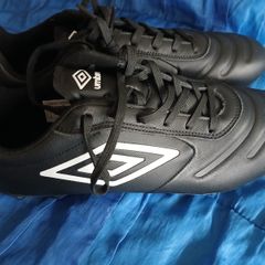 Umbro suprema Soccer boots SG size UK 10 EU 44