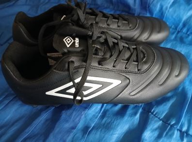 Umbro suprema Soccer boots SG size UK 10 EU 44