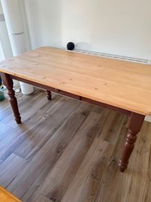 kitchen table and 4 chairs