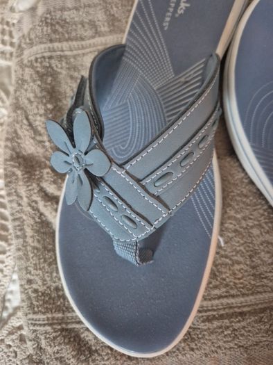 Brinkley opel sandals