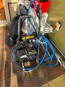 petrol power washer