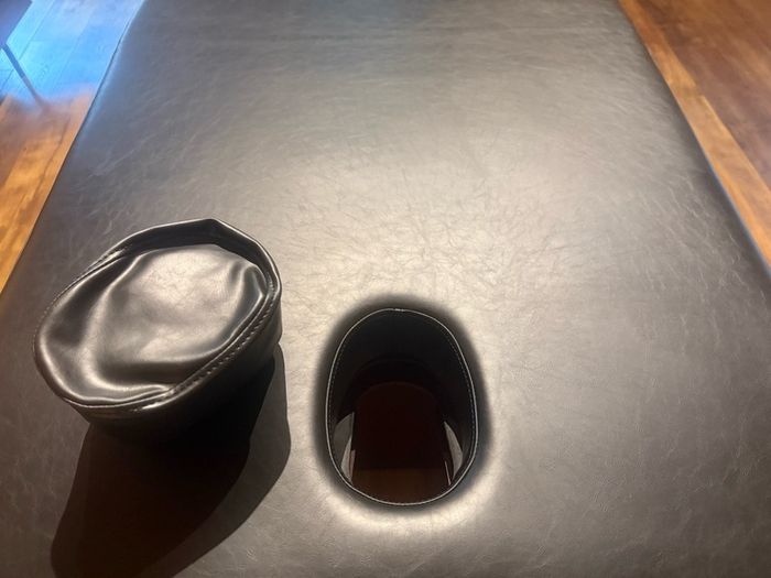 treatment table/bed