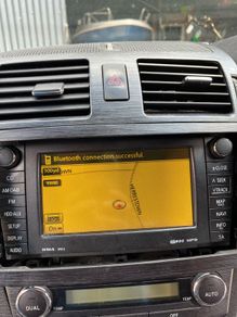 toyota avensis radio